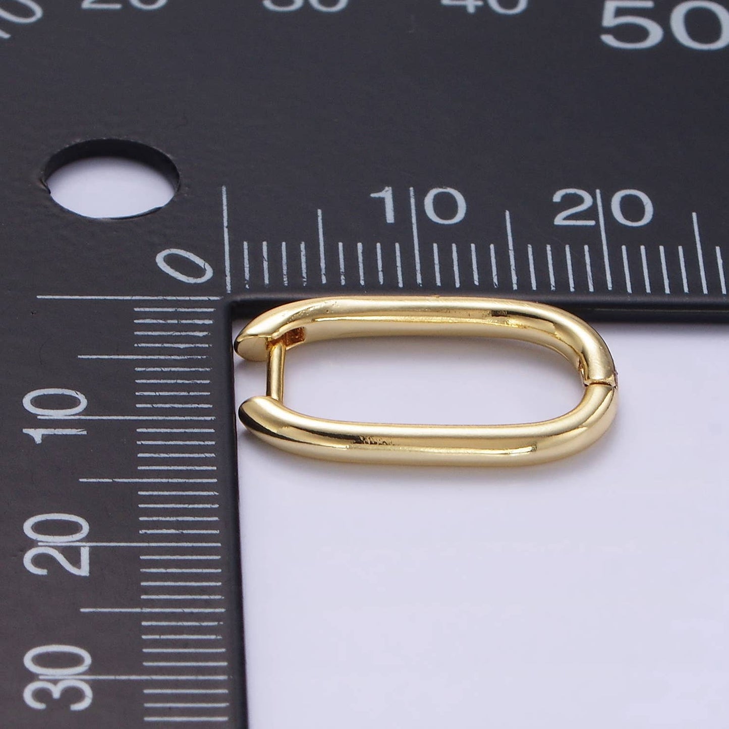 Minimalist Oblong Hoop Earrings