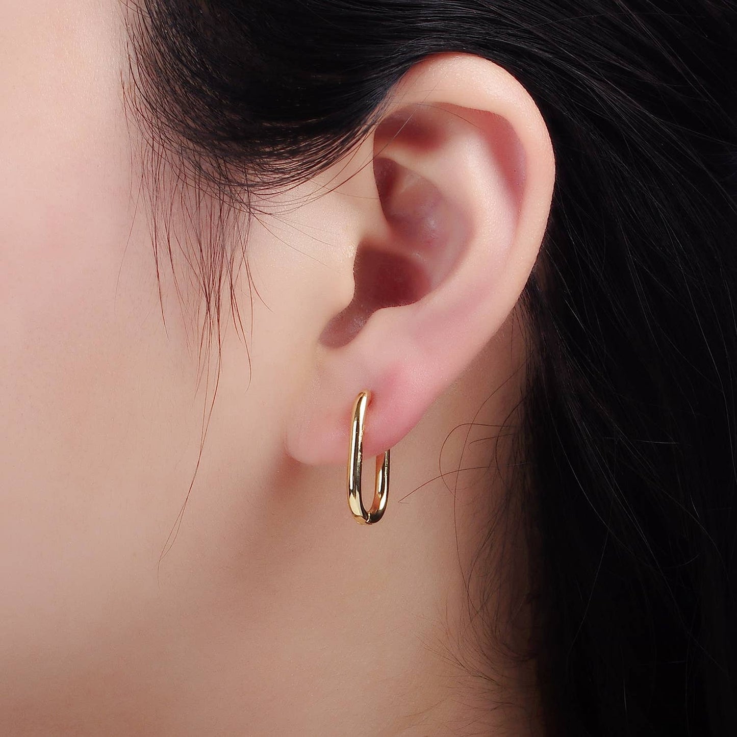 Minimalist Oblong Hoop Earrings